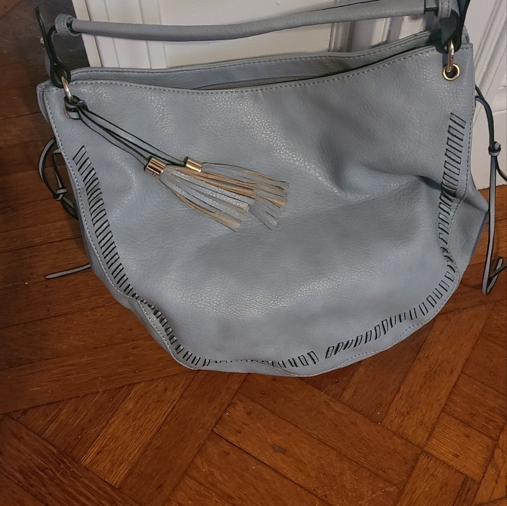 HP🔥🔥🔥Gorgeous designer light blue leather shoulder/hand bag - Picture 4 of 7